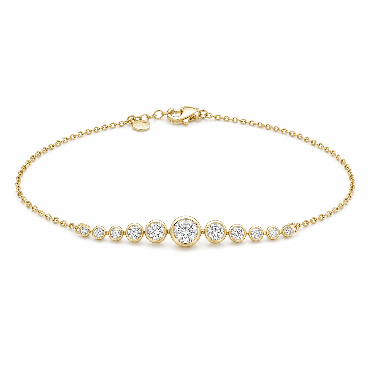 18K White Diamond Radiant Arc